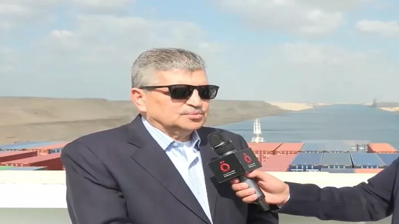 أسامة ربيع: نقدم حوافز إضافية لأحجام محددة وآليات لعبور السفن القناة|فيديو