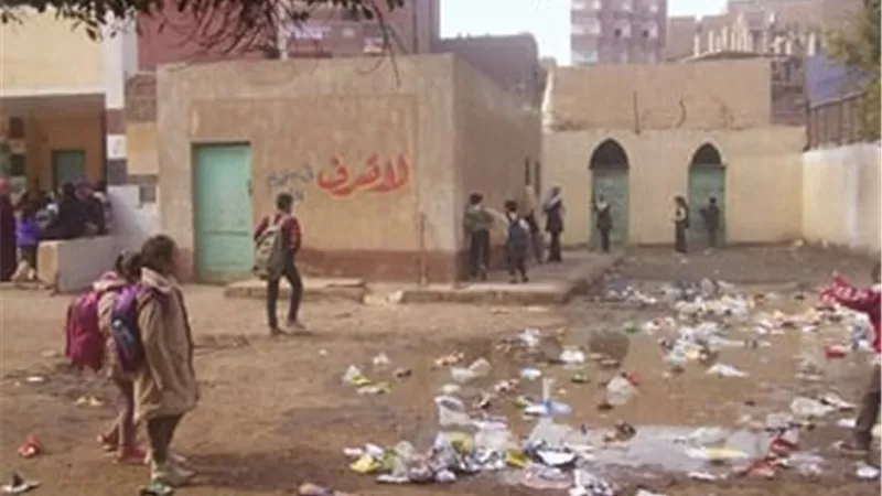 أولياء الأمور ومديرو المدارس يسألون: أين الـ 5 آلاف مخصصات العمالة؟