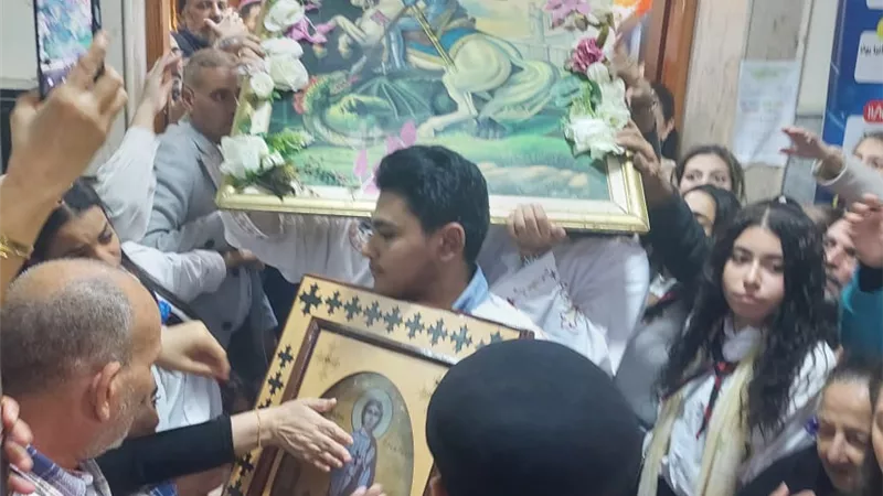 كنيسة مارجرجس بالإسكندرية تحتفل باستشهاد القديس المزاحم
