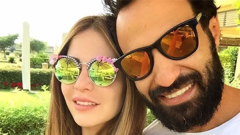 الموضوع مش حب بس..أحمد فهمي يكشف كواليس علاقته بطليقته منة حسين فهمي 