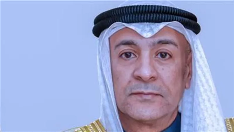أمين 
