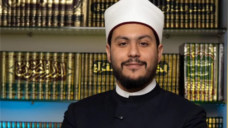 أزهري: الداعية مصطفى حسني رجل دين ويشجع المتسابقين في 