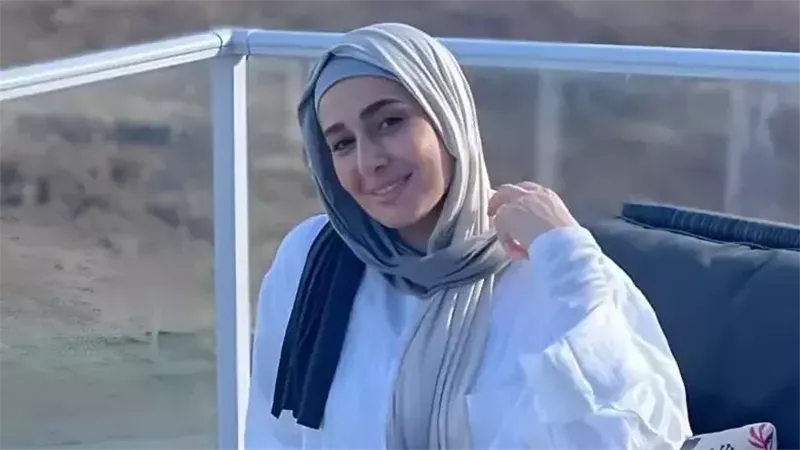 حلا شيحة تتصدر تريند جوجل بعد دعمها لـ دينا الشربيني 