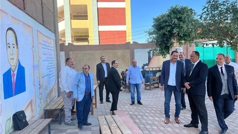 الوحدة المحلية بسمسطا تشدد على الانضباط وترفع المخالفات لتحسين الخدمات