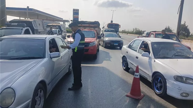 خلال 24 ساعة.. مرور الغربية يضبط مخالفات بالجملة 