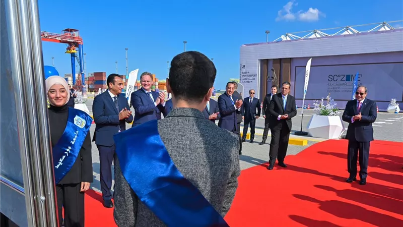 السيسي: تحديات واجهت تنفيذ مشروع المنطقة الاقتصادية لقناة السويس عام 2015