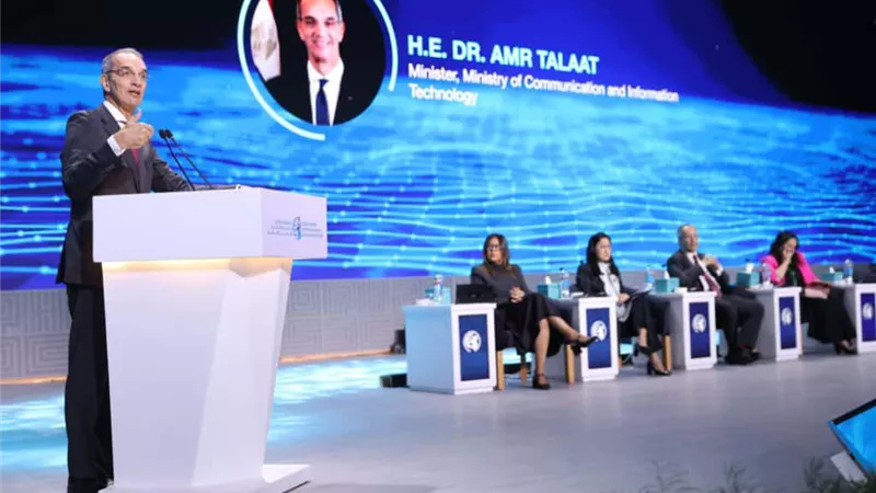 وزير الاتصالات يعرض سبل ونماذج تسخير الذكاء الاصطناعي في المجال الطبي