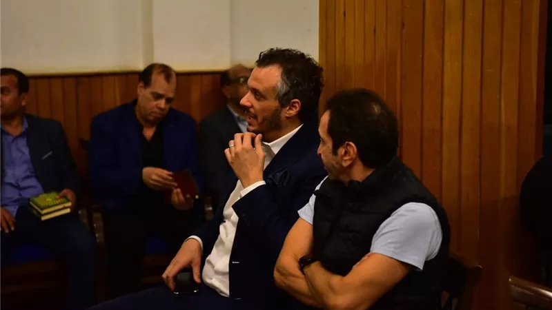 وفد بيراميدز برئاسة ممدوح عيد يحضر عزاء محمد صبري 