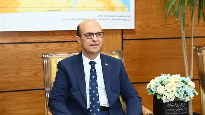 عاطف السيد عميدا لمعهد علوم المواد والنانوتكنولوجي بجامعة أسيوط