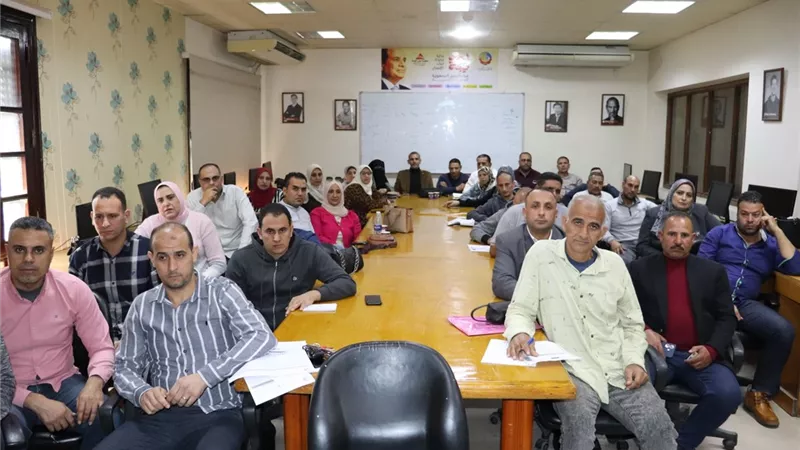 انطلاق فعاليات برنامج رفع كفاءة العاملين بمراكز تراخيص المحال بالبحيرة