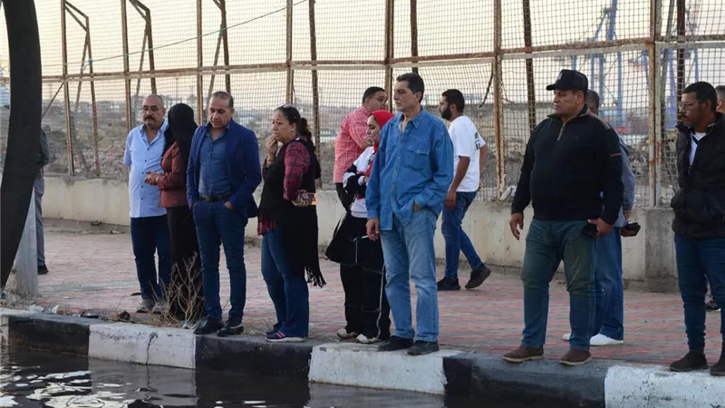 رئيس مدينة بورفؤاد يتابع جهود رفع مياه الأمطار من الشوارع