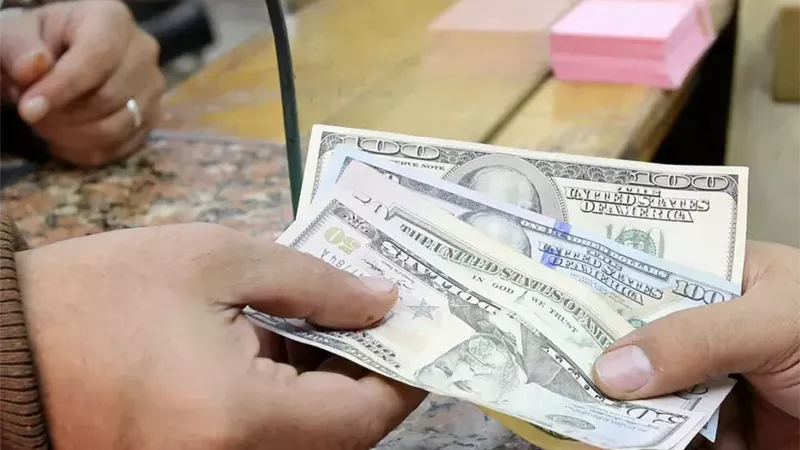 تحويلات المصريين بالخارج تقفز لـ30.2 مليار دولار خلال 9 أشهر بزيادة 45.1%