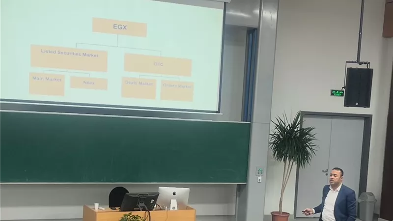 الجامعة الألمانية والبورصة تنظمان برنامجًا لتعزيز مهارات الطلاب