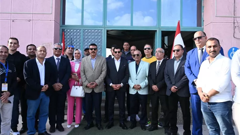 وزير الرياضة يتفقد فعاليات اتحاد مراكز شباب مصر بمركز الشيخ زايد