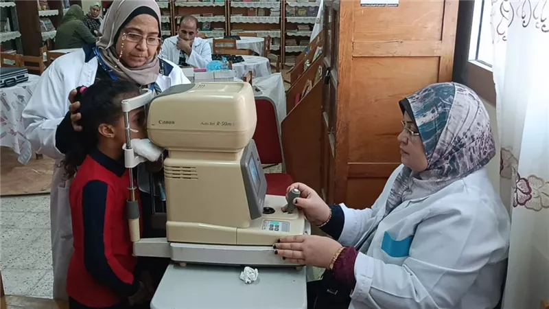 جامعة بنها تفحص 288 طفلا ضمن مبادرة «من أجل قلوب أطفالنا»