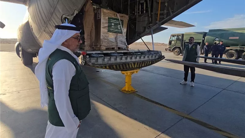 وصول الطائرة السعودية الـ73 مطار العريش لإغاثة الشعب الفلسطيني