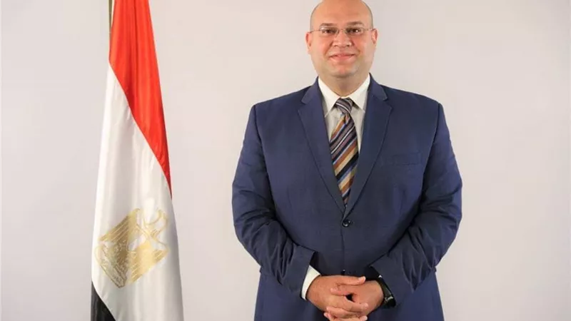 نائب محافظ الجيزة ومسؤولو الهيئة الهندسية يبحثون معوقات قانون التصالح