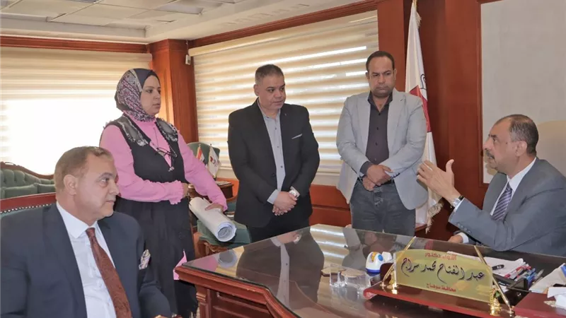 محافظ سوهاج يعتمد لوحات تحديث المخطط الاستراتيجي العام لمدينة أخميم
