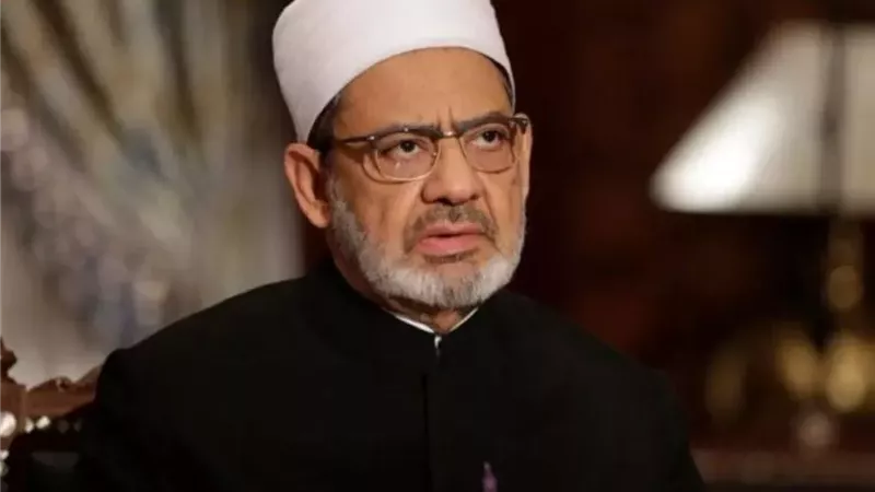 شيخ الأزهر يعزي ضحايا حادث المعتمرين الهنود