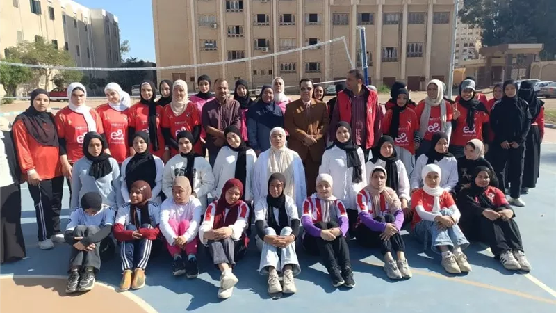 فتيات دسوق الأزهرية يتصدرن منافسات بطولة كرة الطائرة على مستوى المنطقة