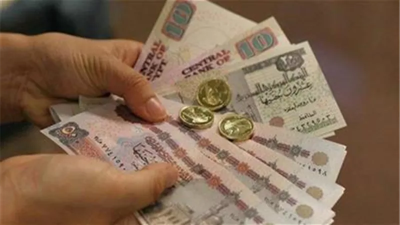 ماذا تفعل الزوجة إذا امتنع الزوج عن الإنفاق؟.. أستاذ علم نفس يجيب