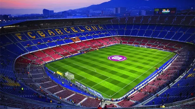 برشلونة يعود إلى كامب نو بعد عامين ونصف.. وأسعار التذاكر تثير الجدل