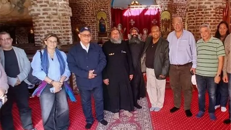 مكتبة الإسكندرية تعزّز التعاون الثقافي مع أديرة الفيوم