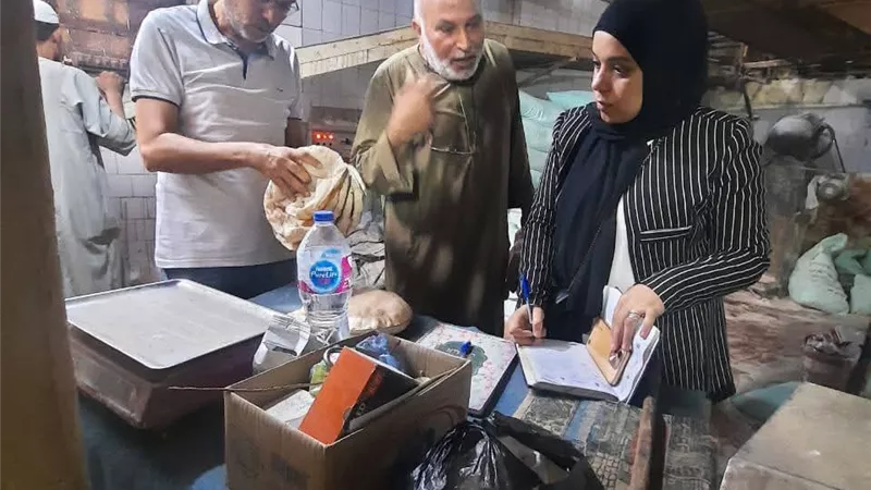 حملة تموينية تضبط مخالفات داخل مخابز مركز الشهداء بمحافظة المنوفية