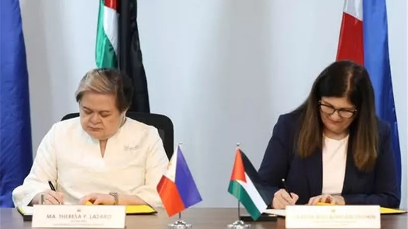 لتعزيز العلاقات.. توقيع مذكرة تفاهم للمشاورات السياسية بين فلسطين والفلبين
