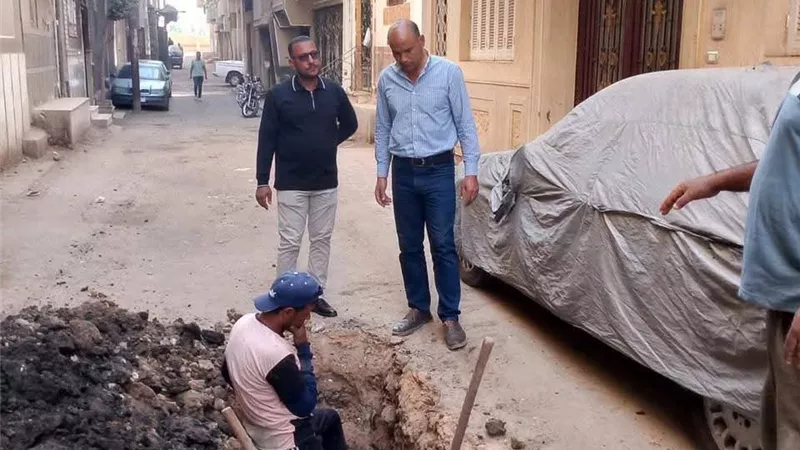 محافظ المنيا يستجيب لشكاوى أهالي سمالوط بمد وتدعيم شبكات المياه