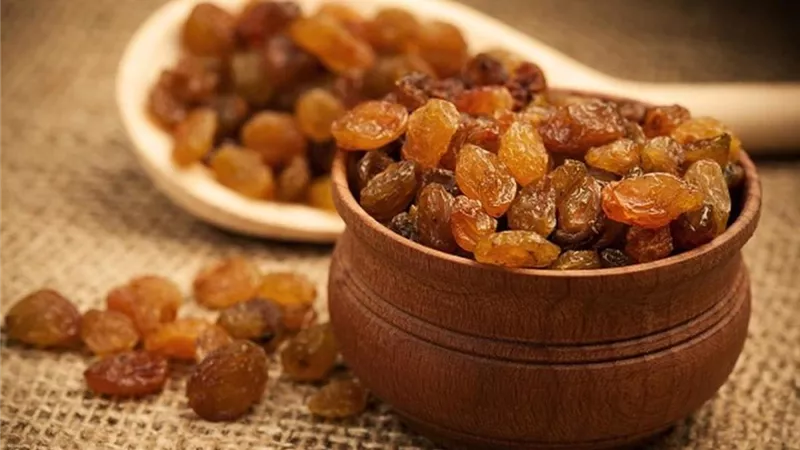 هل تبتسم أسعار الياميش للبسطاء في رمضان؟ رئيس شعبة العطارة يجيب