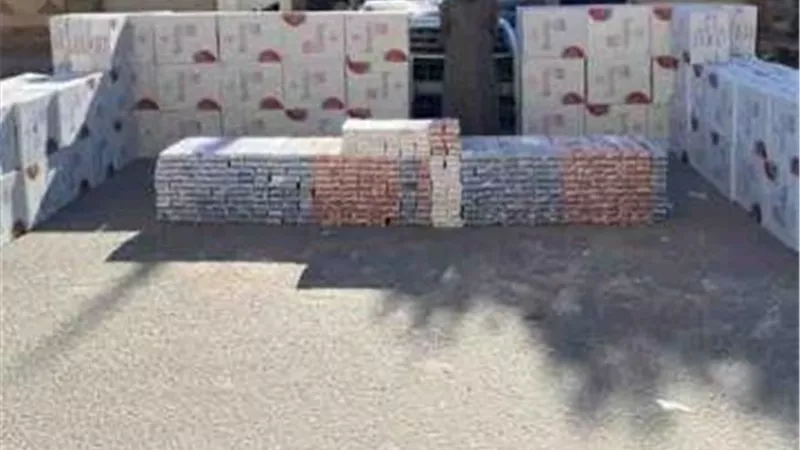  بحوزته 87 ألف عبوة.. سقوط مهرب سجائر مجهولة المصدر بمطروح