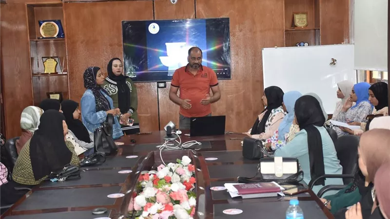 مياه الأقصر تبدأ تنفيذ البرنامج التدريبي لمكلفات الخدمة العامة