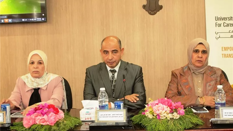 تمريض أسيوط تنظم يوم التوظيف الثاني بعنوان البحث عن فرصة عمل دولية