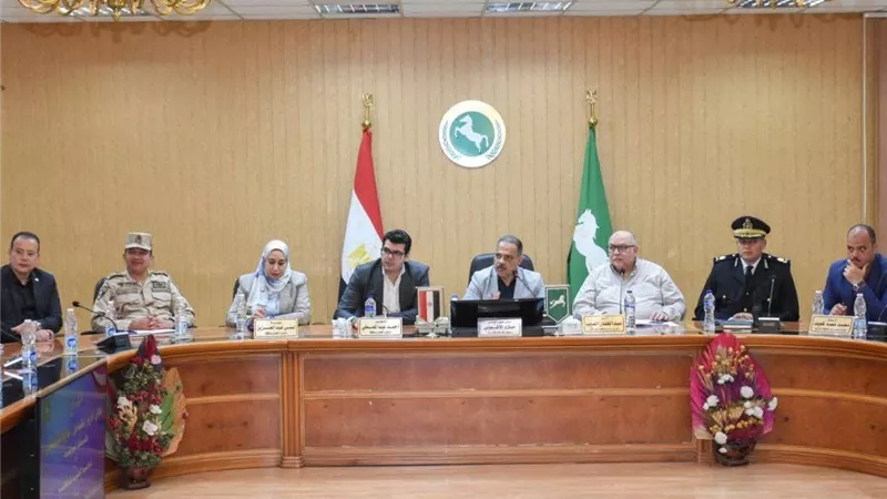 محافظ الشرقية يناقش الإجراءات التنظيمية لانتخابات مجلس النواب