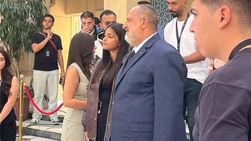 خالد الصاوي بعد تجسيد دور سامح عبد العزيز: بنته دايمًا بتجمعنا