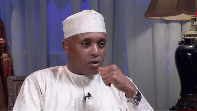 وزير خارجية تشاد: مصر تستقبل آلاف اللاجئين السودانيين يوميًا| فيديو