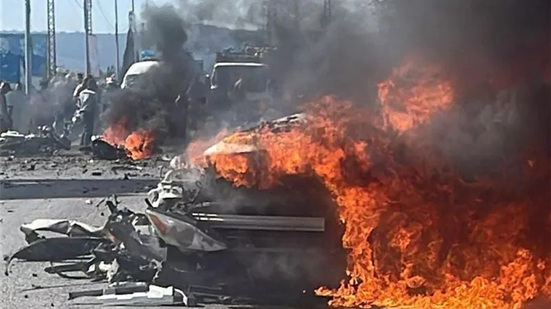 استشهاد لبناني في غارة إسرائيلية استهدفت سيارة جنوبي لبنان