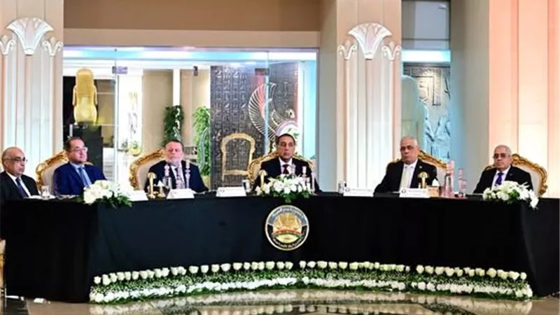 رئيس الوزراء: النيابة العامة فاعلٌ اقتصاديٌ مهم داخل منظومة الدول