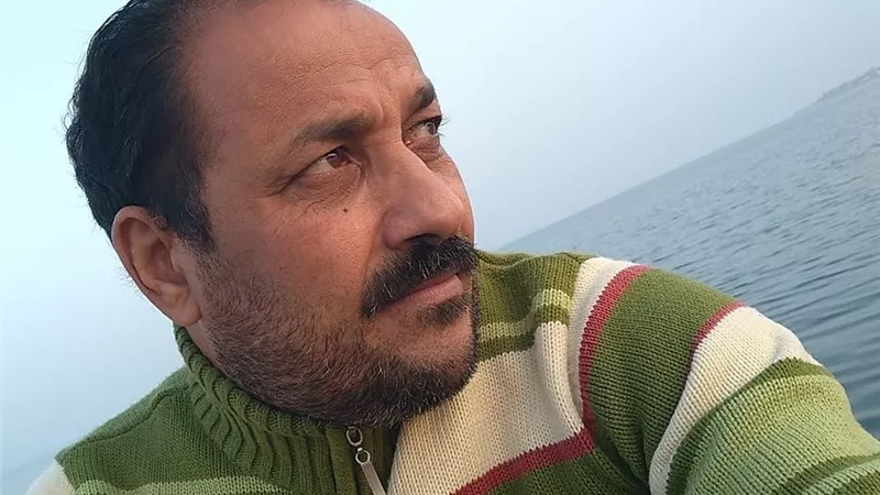 نصف فلان الآخر..رحاب الدين الهواري: 