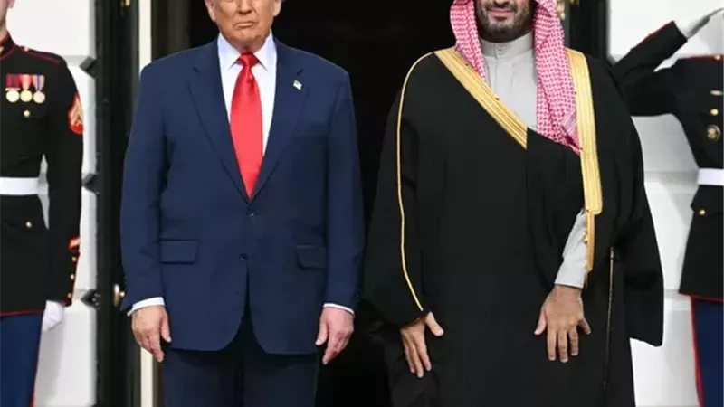 السعودية تدرس رفع استثماراتها في أمريكا إلى تريليون دولار 