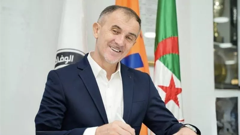 رسمياً.. ثعلب الزمالك مدرباً لـ وفاق سطيف حتى 2027