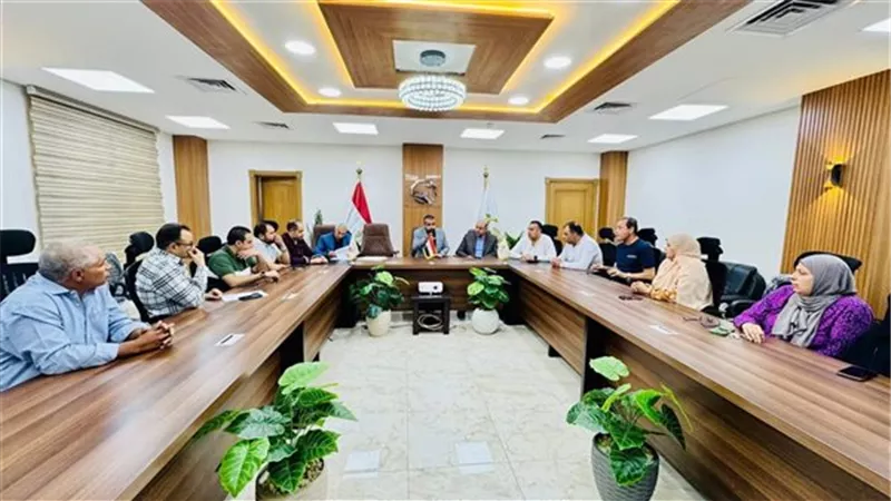 خطة عاجلة بالعبور الجديدة لتطوير المنظومة العقارية وتسليم الوحدات فورًا