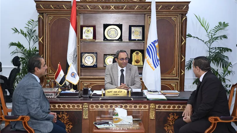 محافظ قنا: دعم منظومة الميكنة الزراعية الحديثة لتحقيق الأمن الغذائي