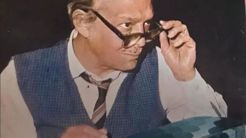 من «البلياتشو» لـ «شارلي شابلن العرب»... قصة مسرح عبدالمنعم مدبولي