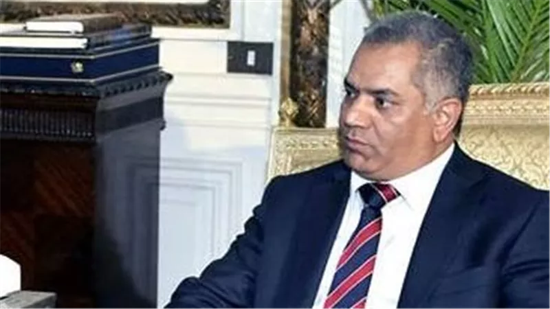  ممدوح الدماطي يبرز مكانة المرأة المصرية بمحاضرة 