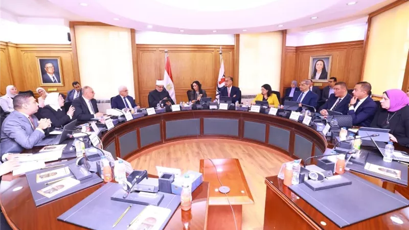 مايا مرسى: إعادة هيكلة لائحة التكافل الاجتماعي