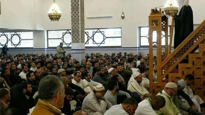 5 حقوق أساسية كفلها الإسلام للطفل توضحها الأوقاف في خطبة الجمعة القادمة