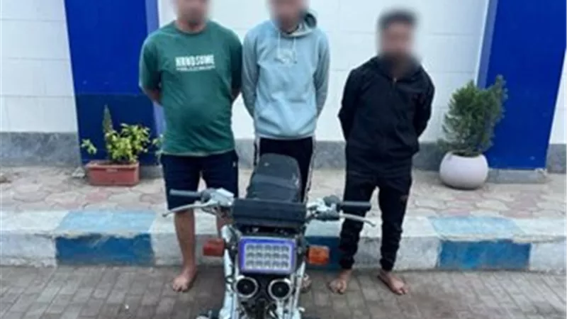 سقطوا فى قبضة الشرطة.. 3 متهمين سرقوا دراجة نارية من عامل بكفر الشيخ 