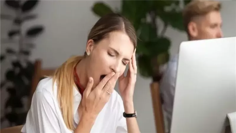 استطلاع.. 72% من البالغين يشعرون بالنعاس في النهار